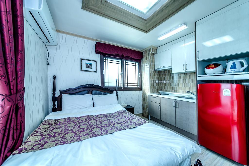 Jeju Hue Pension Seogwipo Exterior foto